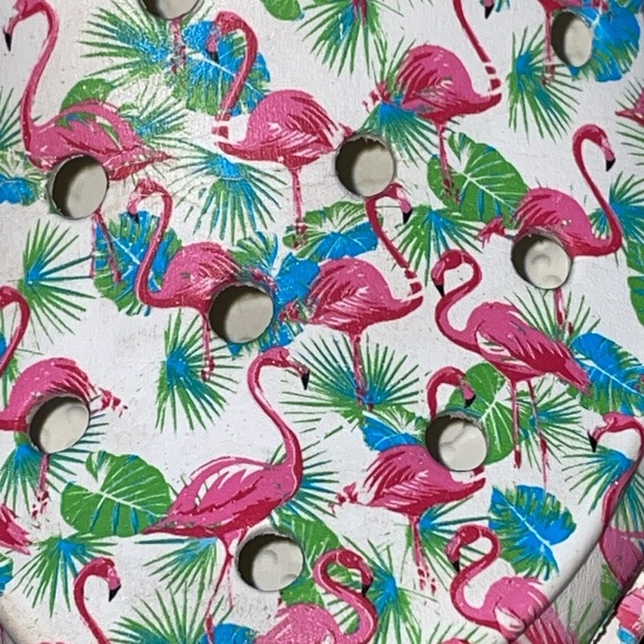 Crocs Freesail Flamingo Prints Clogs. Size 8. - Picture 11 of 11